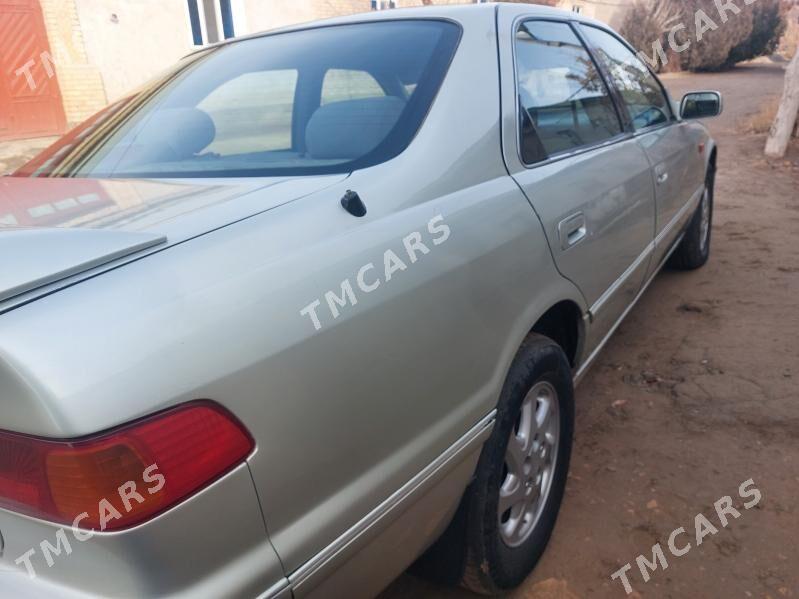 Toyota Camry 2000 - 120 000 TMT - Köneürgenç - img 2