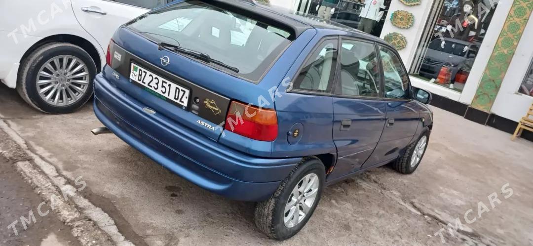 Opel Astra 1996 - 36 000 TMT - Дашогуз - img 3