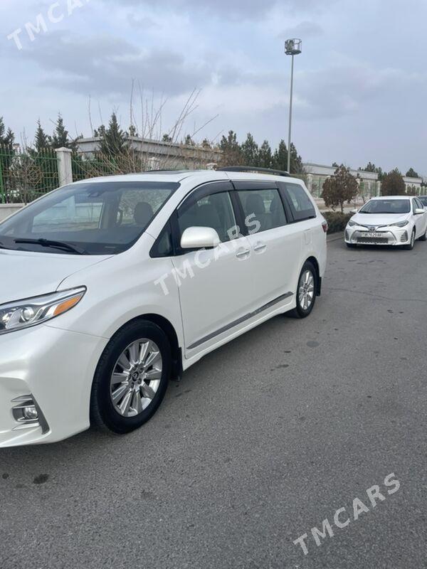 Toyota Sienna 2018 - 390 000 TMT - Aşgabat - img 6