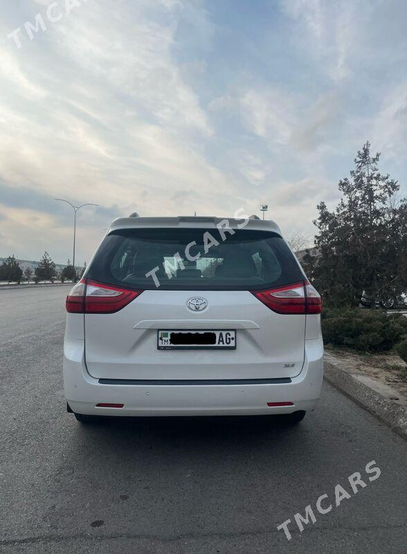 Toyota Sienna 2018 - 390 000 TMT - Aşgabat - img 3