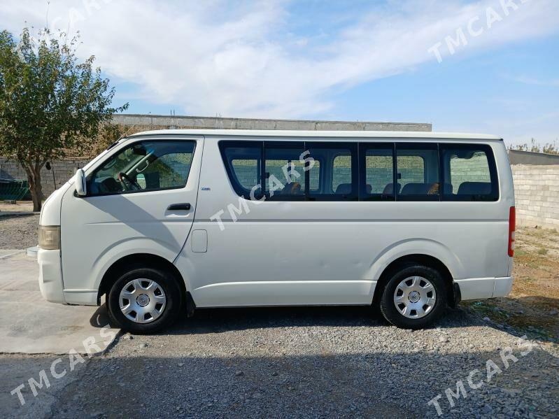 Toyota Hiace 2006 - 240 000 TMT - Бузмеин - img 5