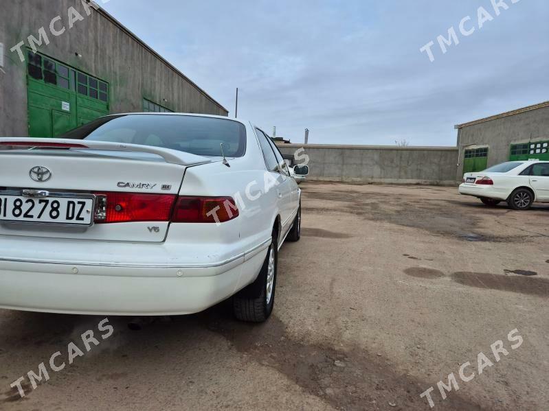 Toyota Camry 2000 - 140 000 TMT - Köneürgenç - img 6