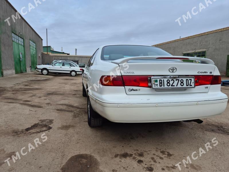 Toyota Camry 2000 - 140 000 TMT - Köneürgenç - img 7