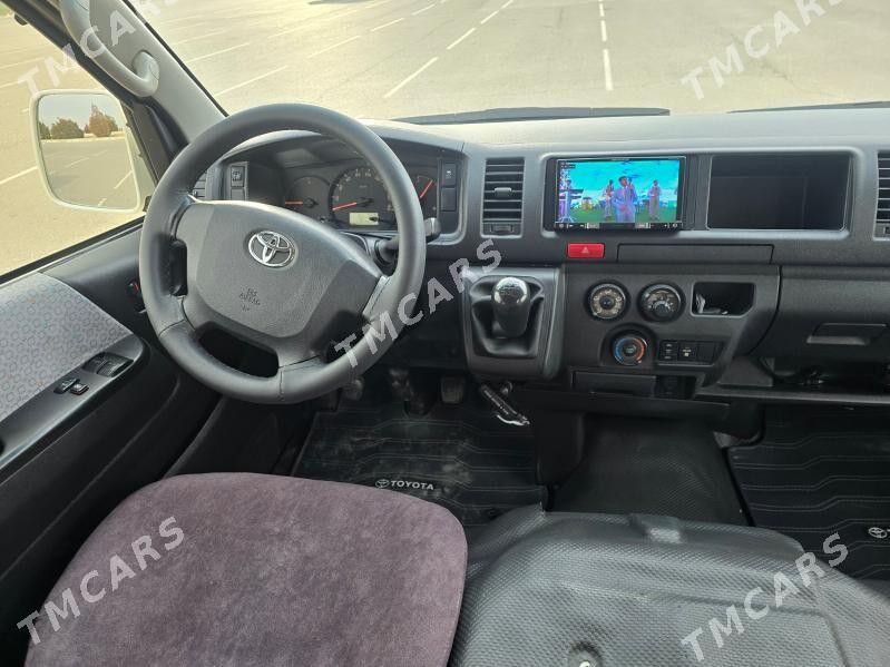 Toyota Hiace 2017 - 500 000 TMT - Aşgabat - img 7