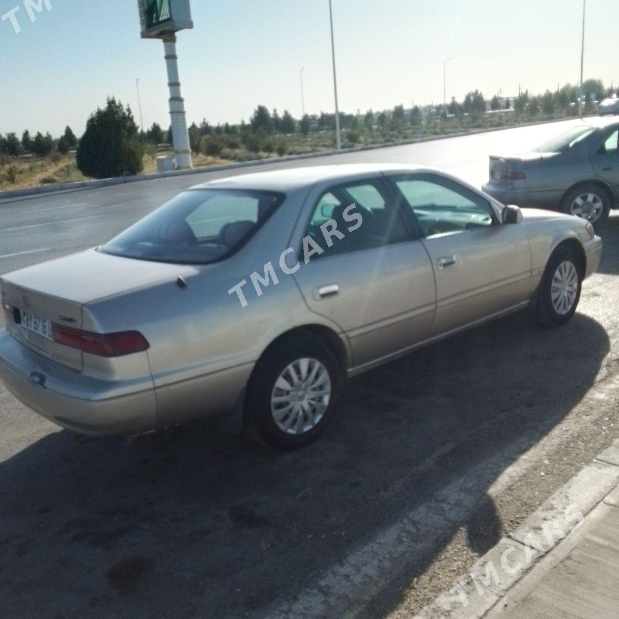 Toyota Camry 1998 - 86 000 TMT - Türkmenabat - img 4