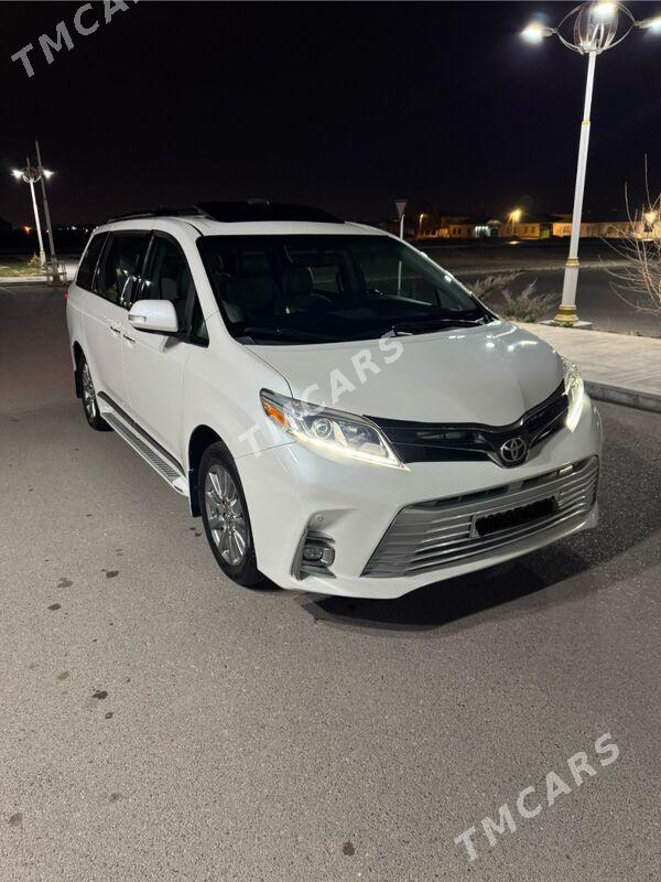 Toyota Sienna 2017 - 385 000 TMT - Ашхабад - img 3