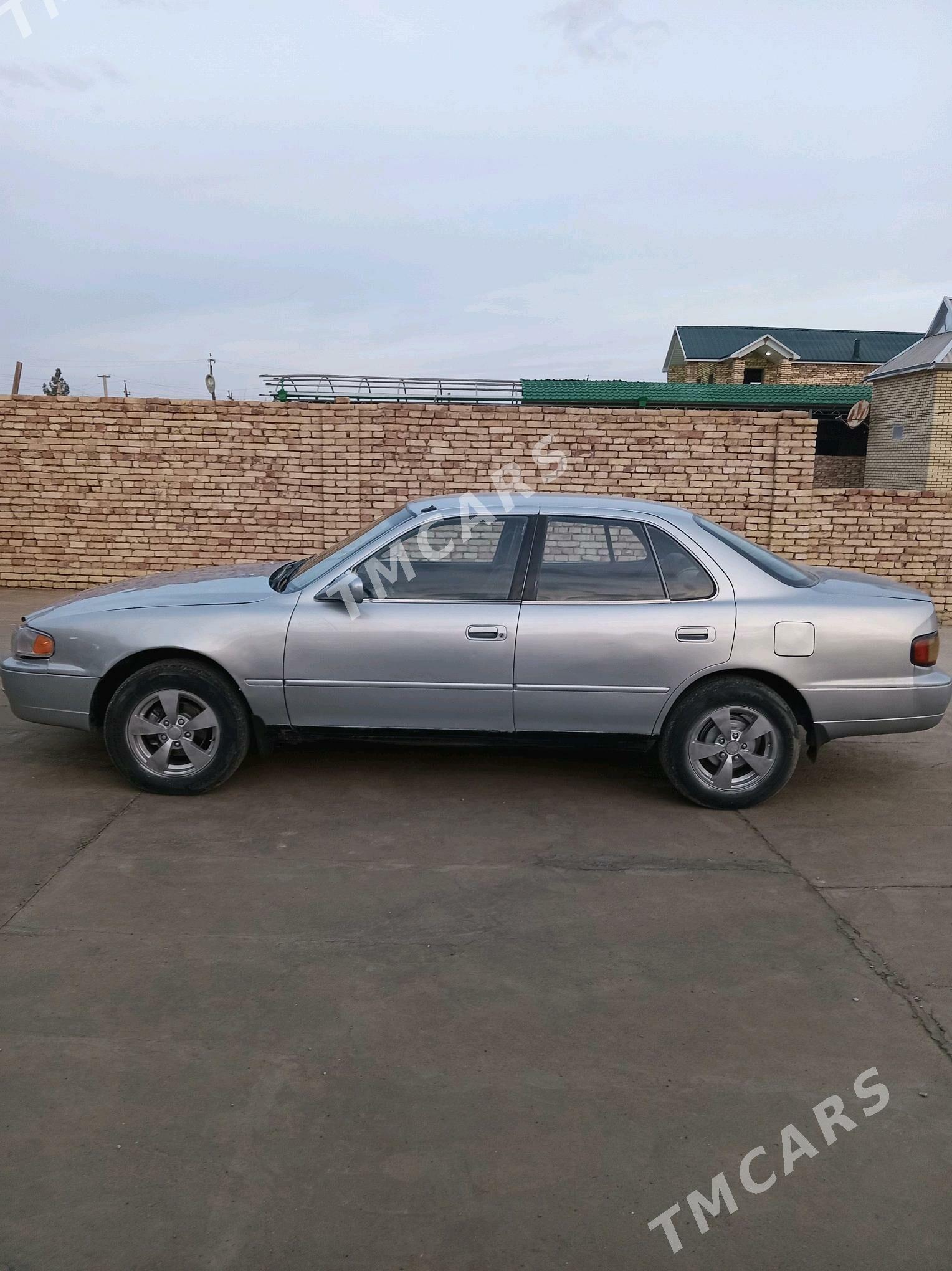 Toyota Camry 1996 - 70 000 TMT - Baýramaly - img 2