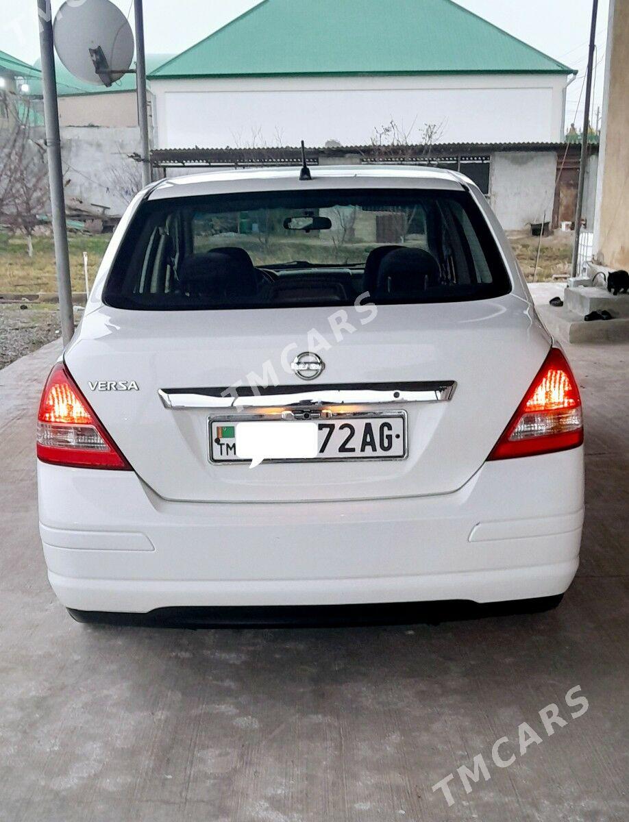 Nissan Versa 2009 - 122 000 TMT - Багир - img 2