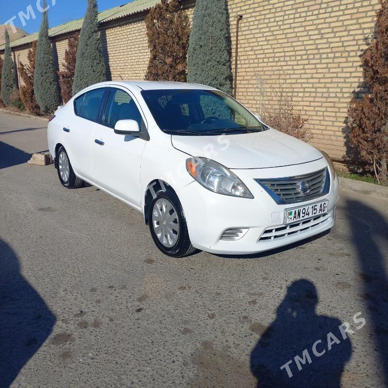 Nissan Versa 2013 - 111 000 TMT - Ашхабад - img 3