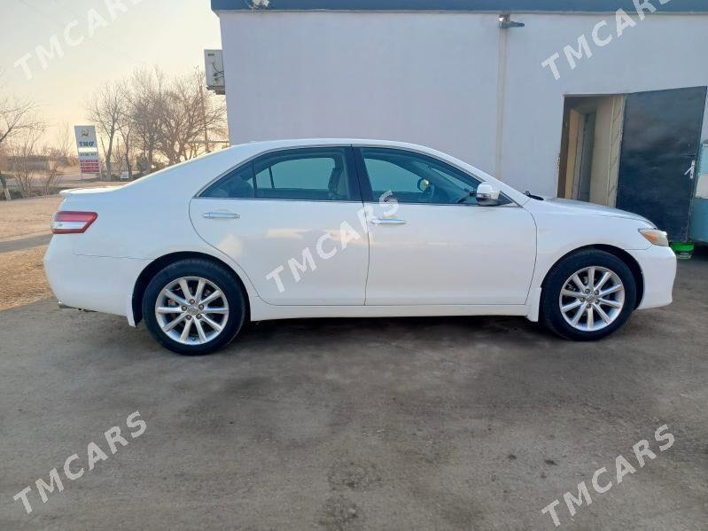 Toyota Camry 2010 - 180 000 TMT - Акдепе - img 2