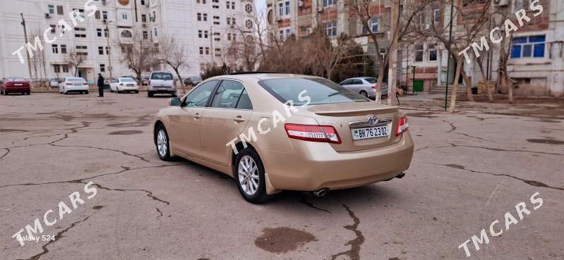 Toyota Camry 2010 - 210 000 TMT - Дашогуз - img 5