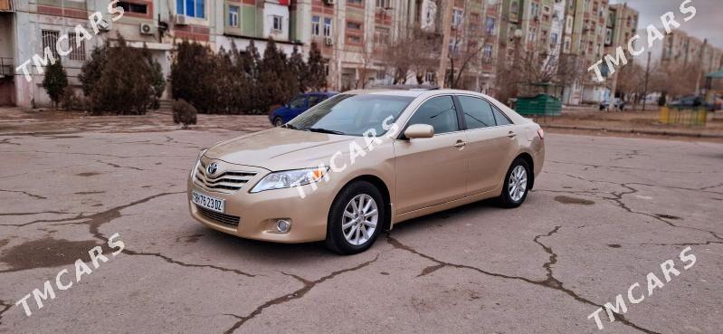 Toyota Camry 2010 - 210 000 TMT - Дашогуз - img 2