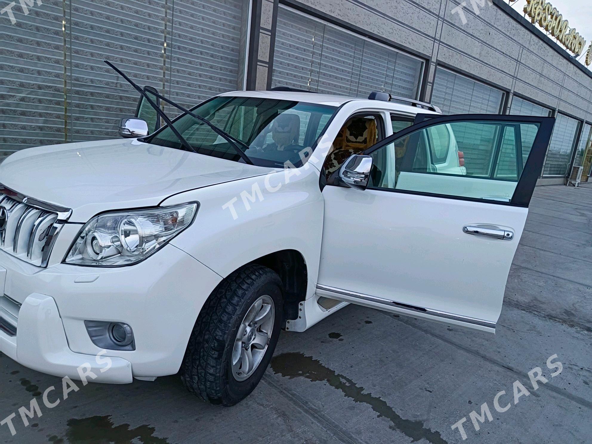 Toyota Land Cruiser Prado 2011 - 380 000 TMT - Şabat etr. - img 2