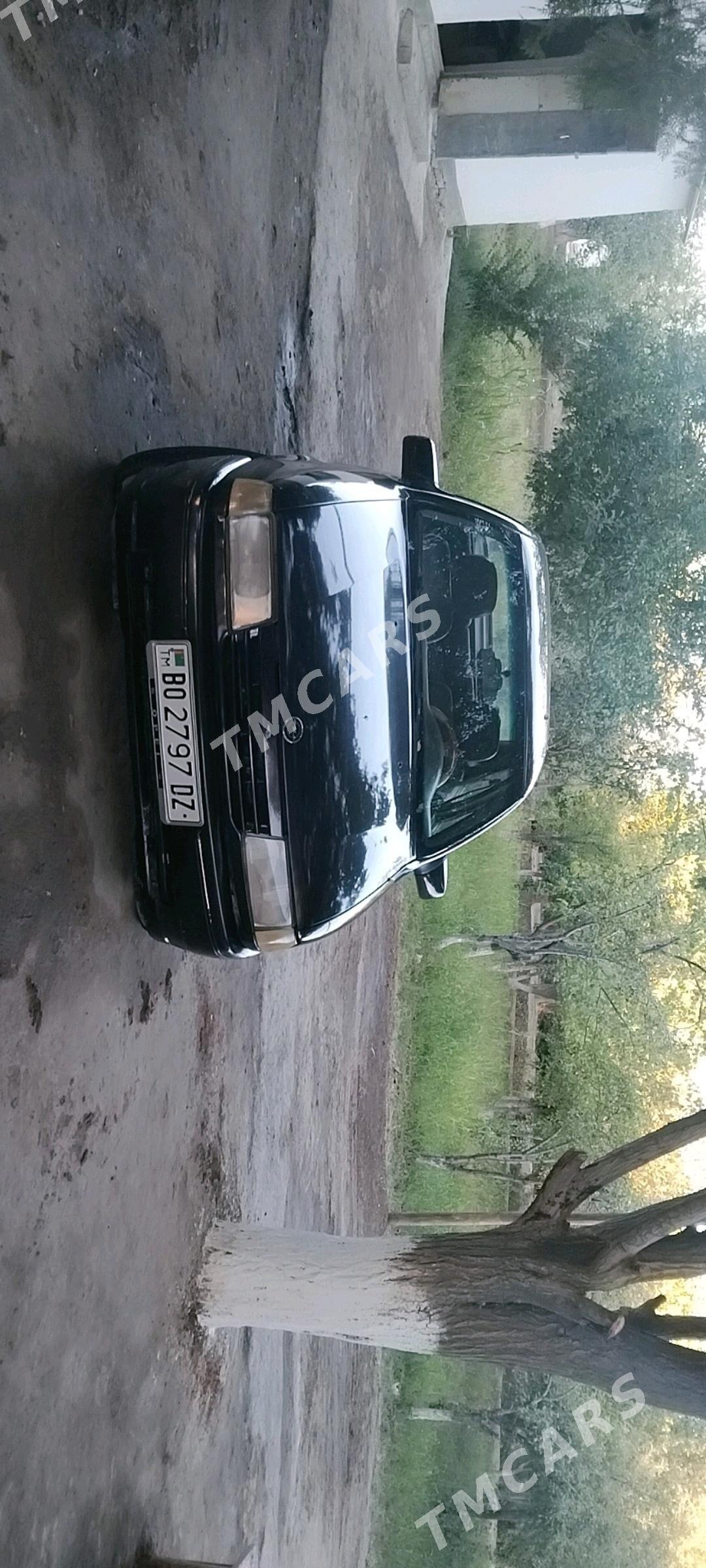 Opel Vectra 1991 - 25 000 TMT - Гурбансолтан Едже - img 5