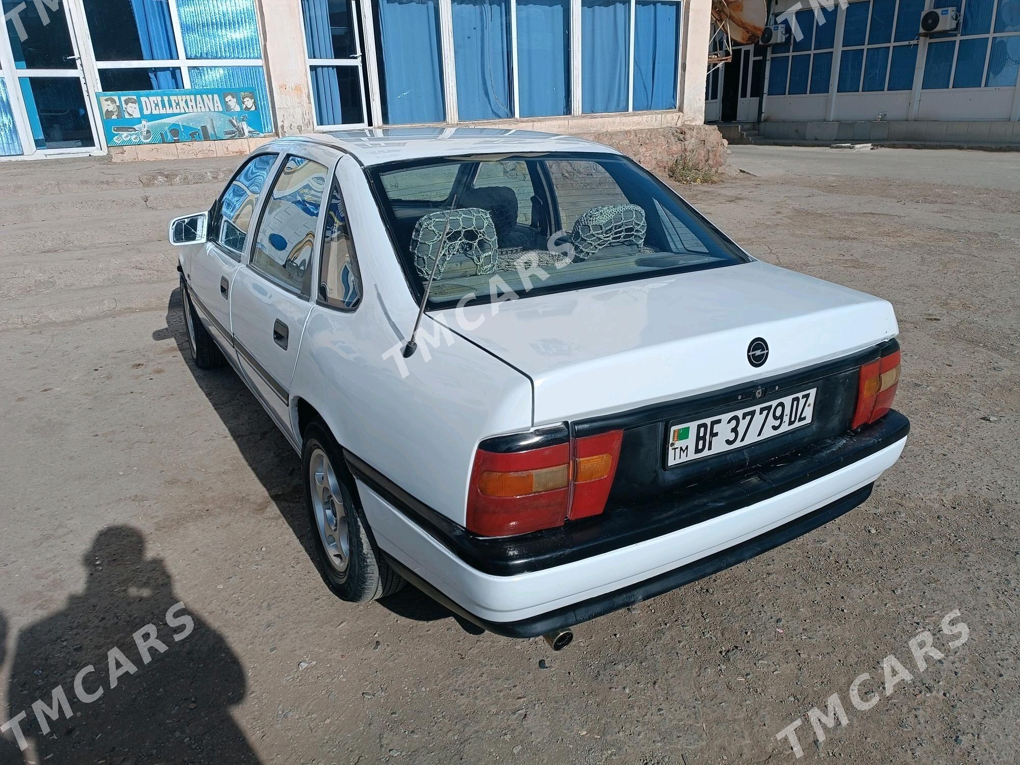 Opel Vectra 1992 - 30 000 TMT - Дашогуз - img 2