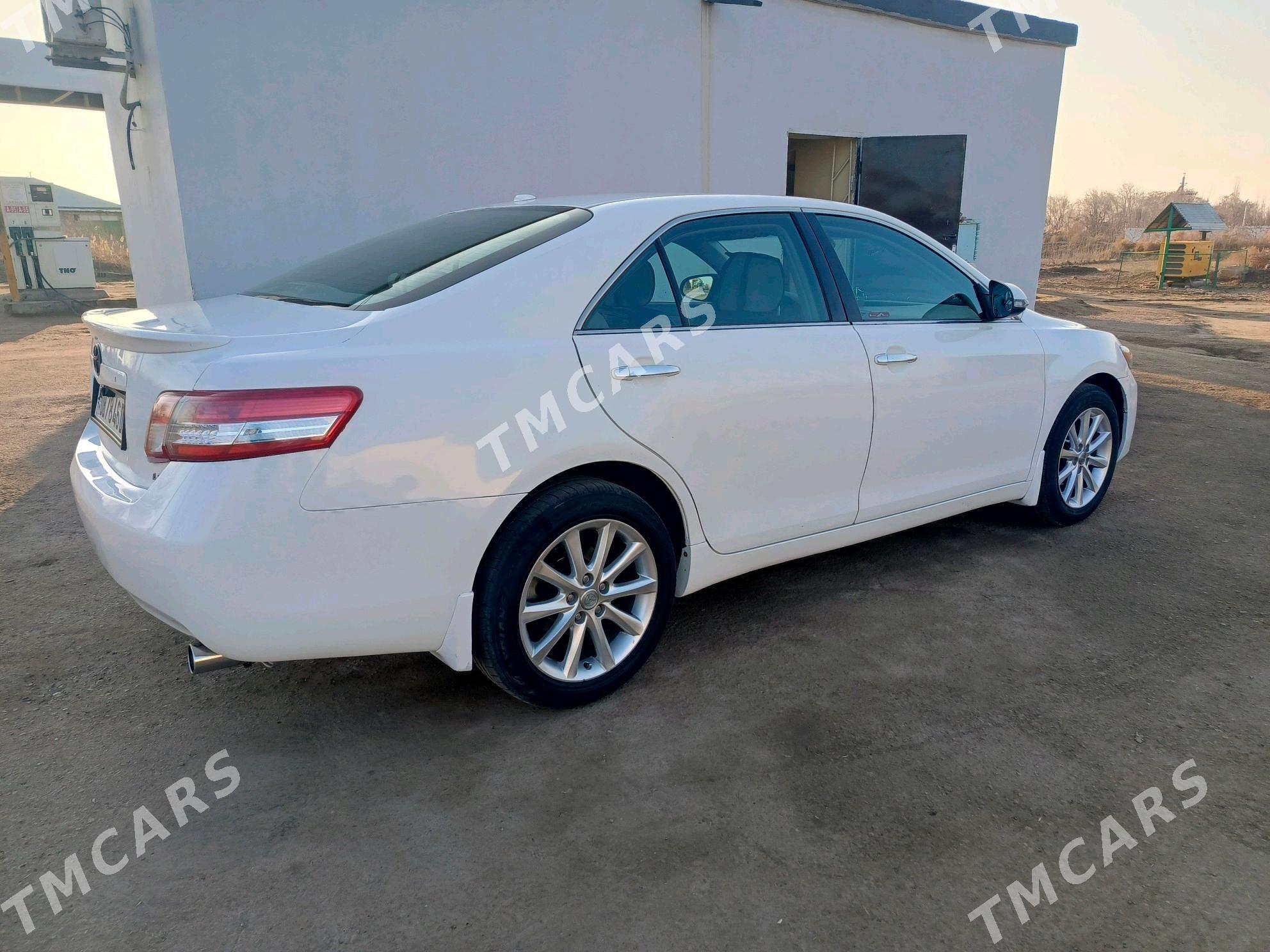 Toyota Camry 2010 - 180 000 TMT - Акдепе - img 7