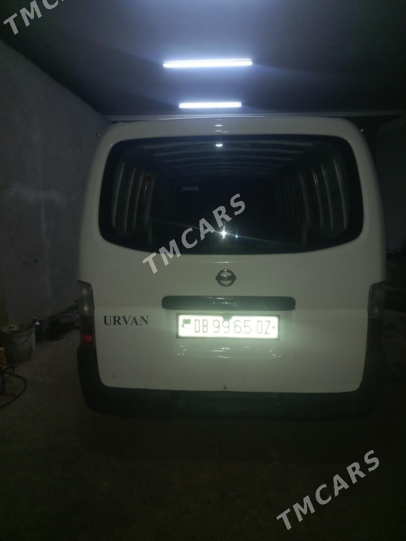 Nissan Urvan 2004 - 130 000 TMT - Daşoguz - img 2