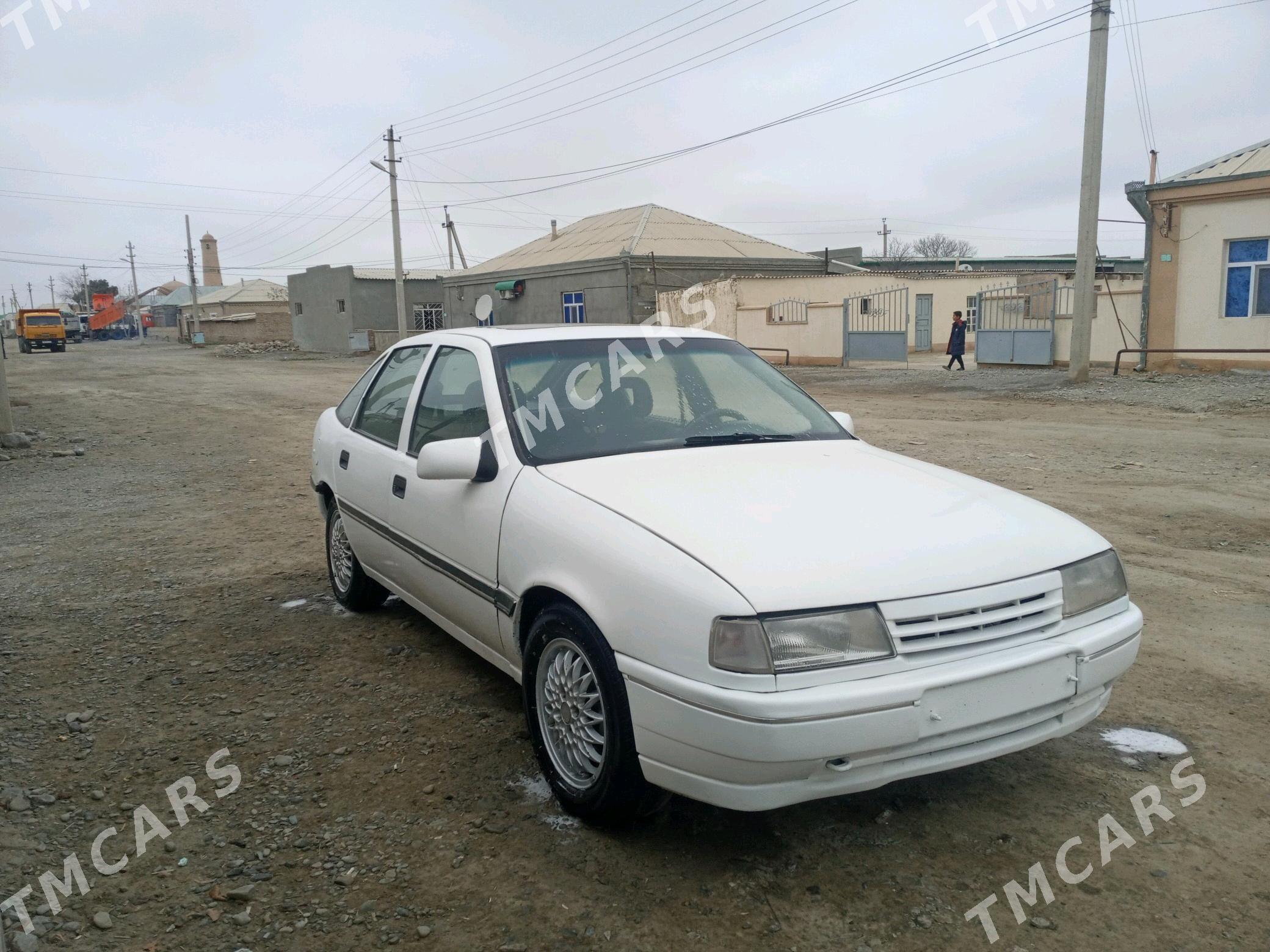 Opel Vectra 1991 - 23 000 TMT - Bäherden - img 4