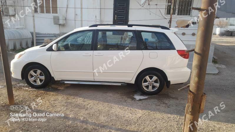 Toyota Sienna 2004 - 160 000 TMT - Türkmenbaşy - img 2