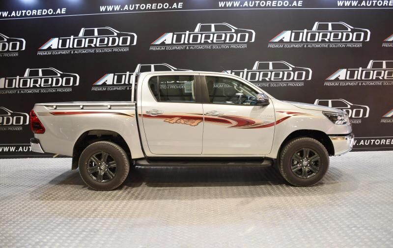 Hilux nakleyka 1 700 TMT - Балканабат - img 4