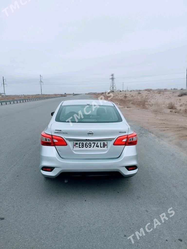 Nissan Sentra 2018 - 150 000 TMT - Туркменабат - img 2