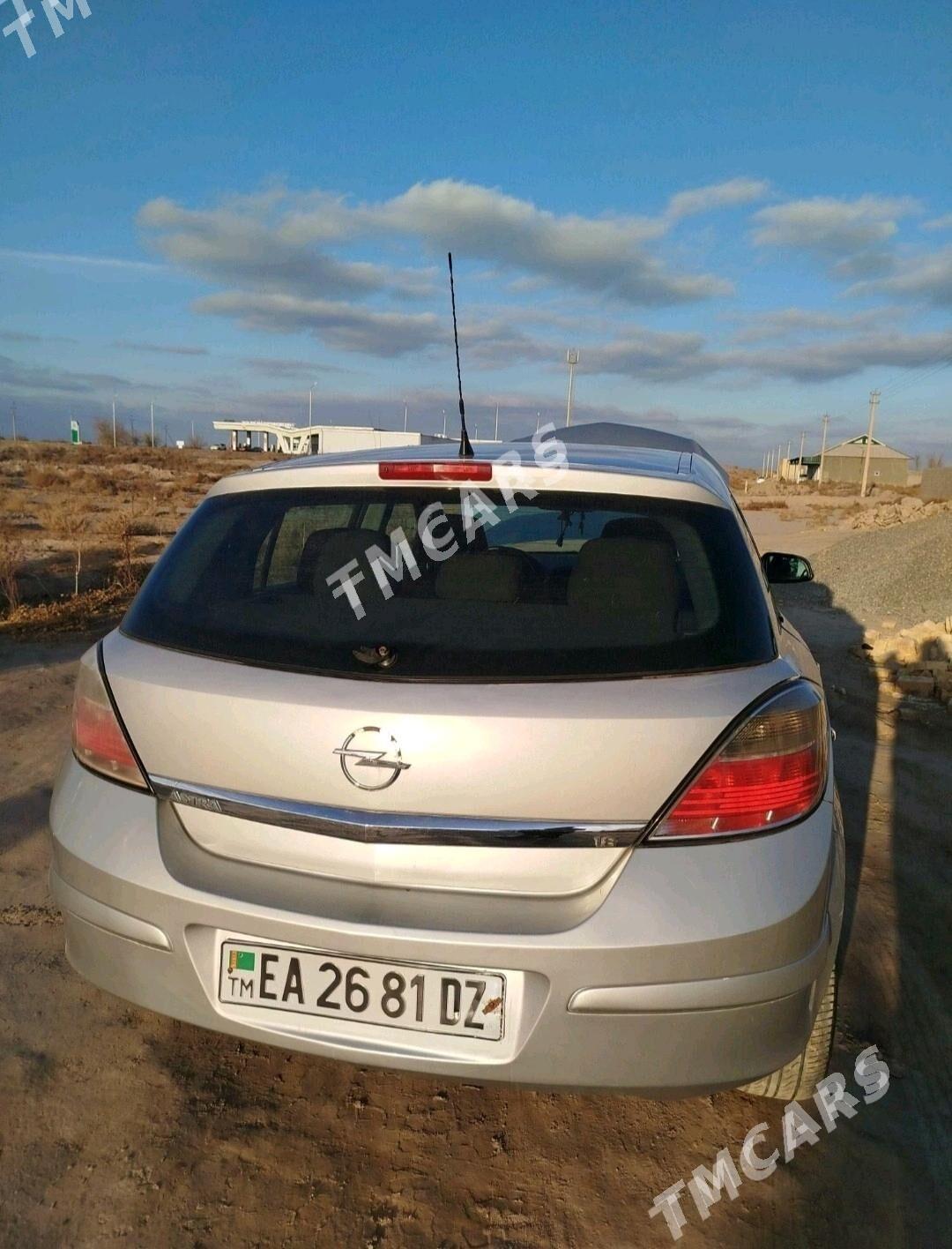 Opel Astra 2004 - 75 000 TMT - Кёнеургенч - img 3