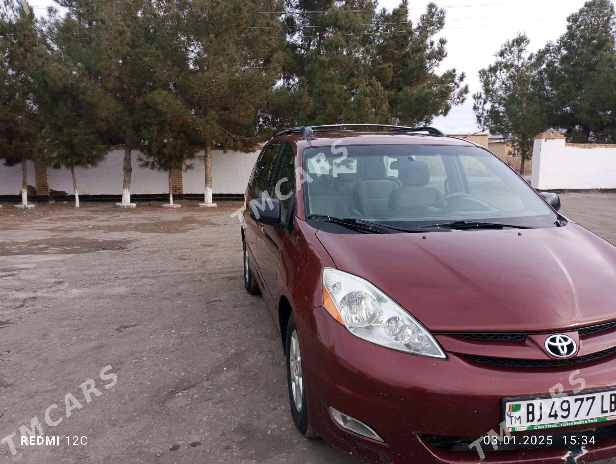 Toyota Sienna 2008 - 172 000 TMT - Дянев - img 2