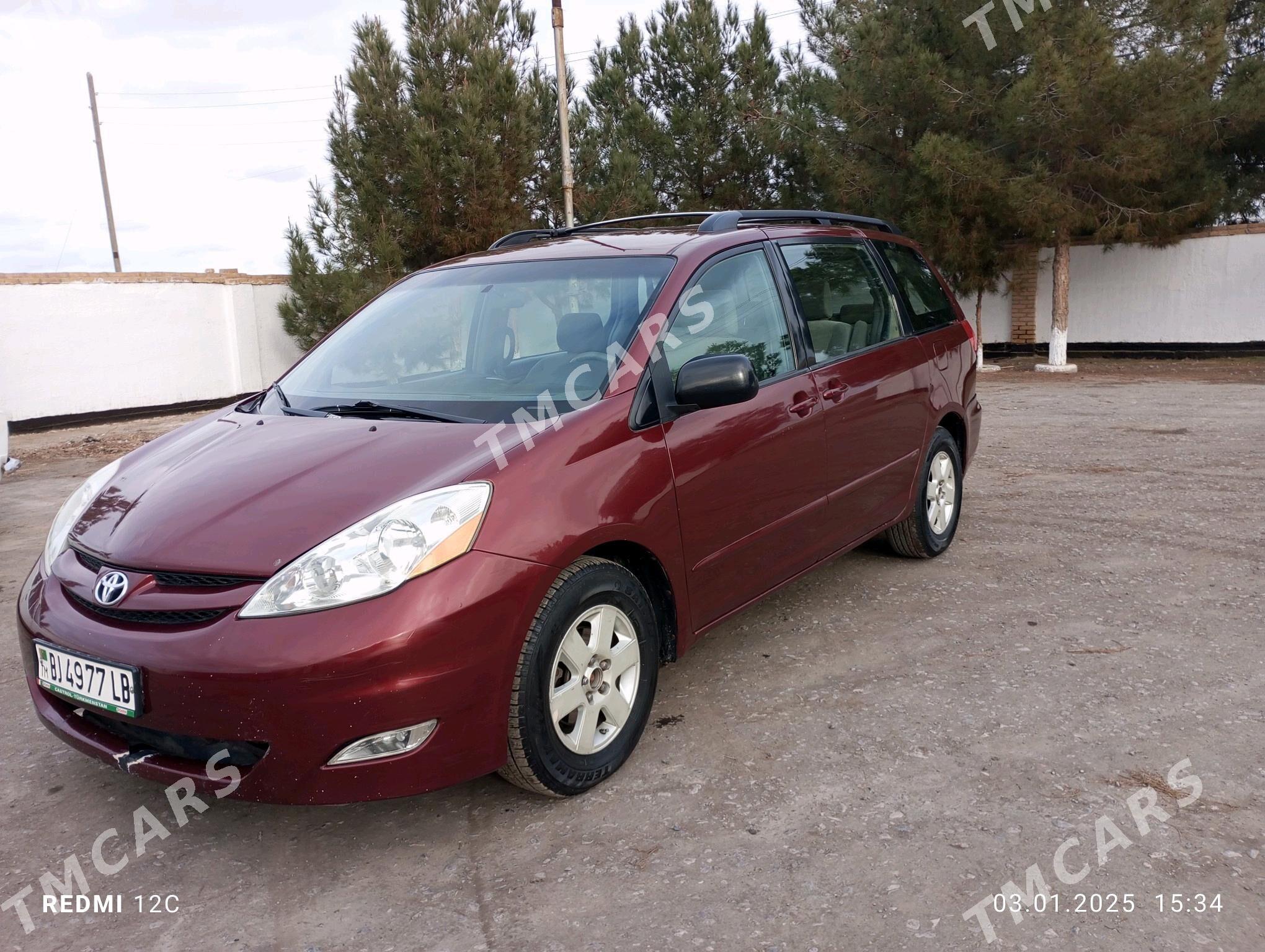 Toyota Sienna 2008 - 172 000 TMT - Дянев - img 3