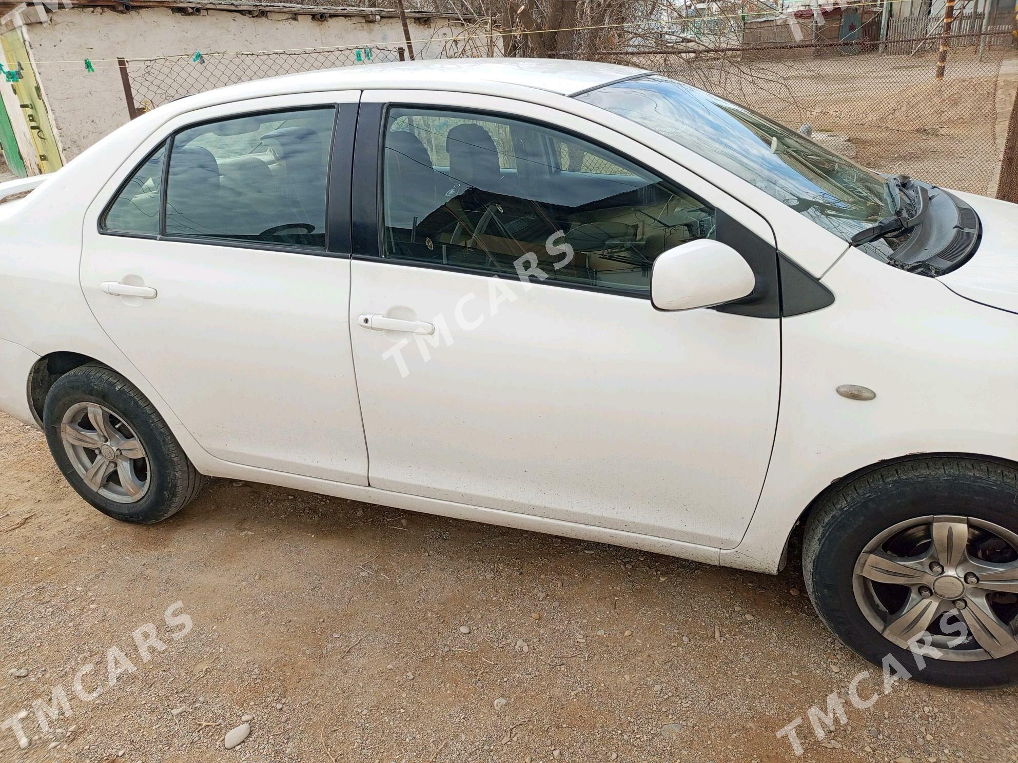 Toyota Yaris 2006 - 85 000 TMT - Balkanabat - img 2