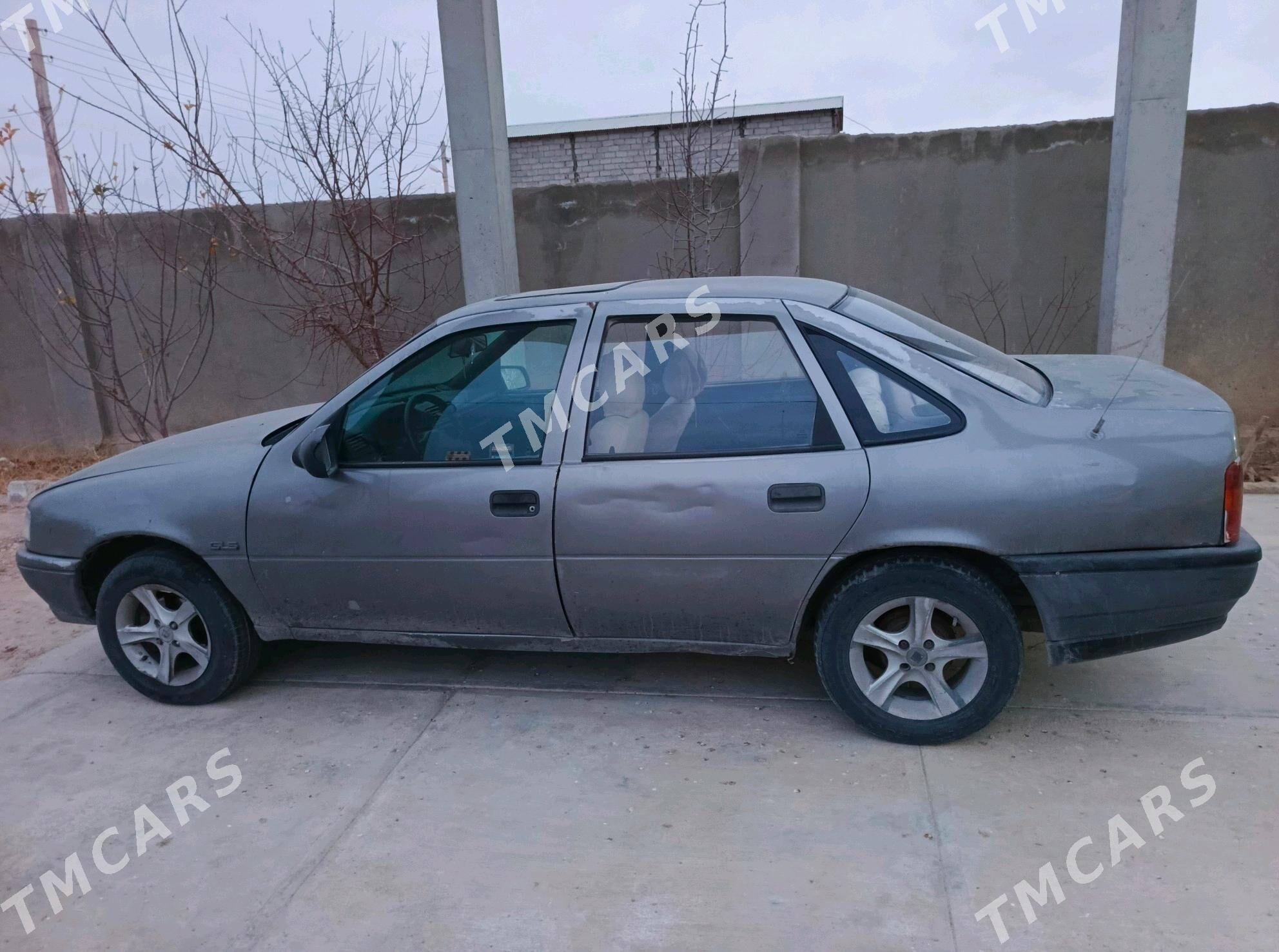 Opel Vectra 1990 - 12 000 TMT - Балканабат - img 2