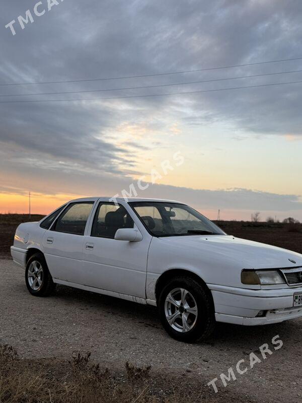 Opel Vectra 1990 - 27 000 TMT - Tejen - img 2