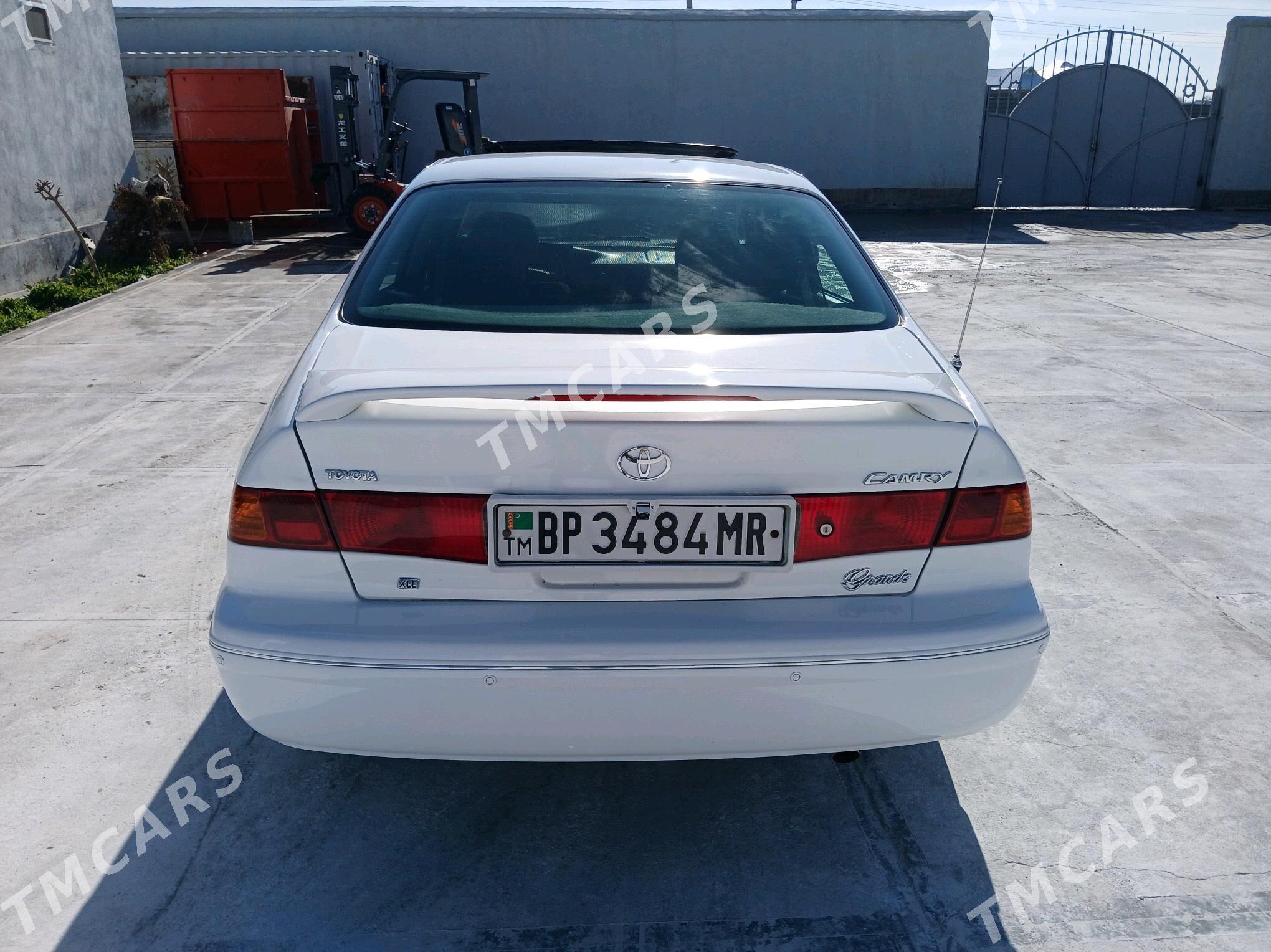 Toyota Camry 1999 - 120 000 TMT - Байрамали - img 3