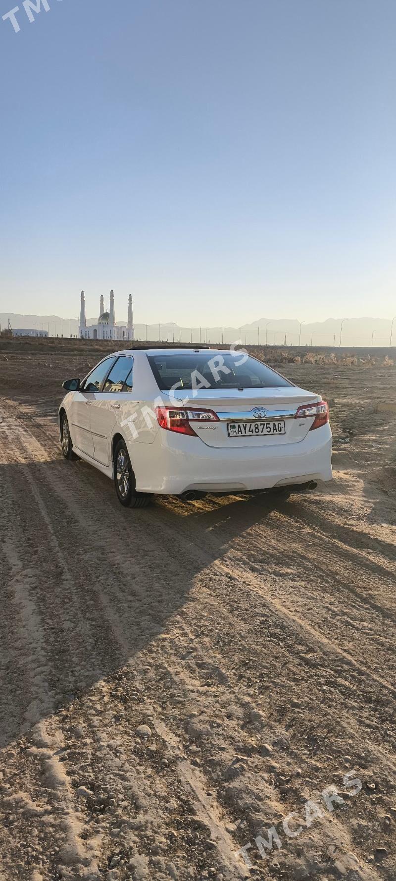 Toyota Camry 2014 - 260 000 TMT - Ашхабад - img 3