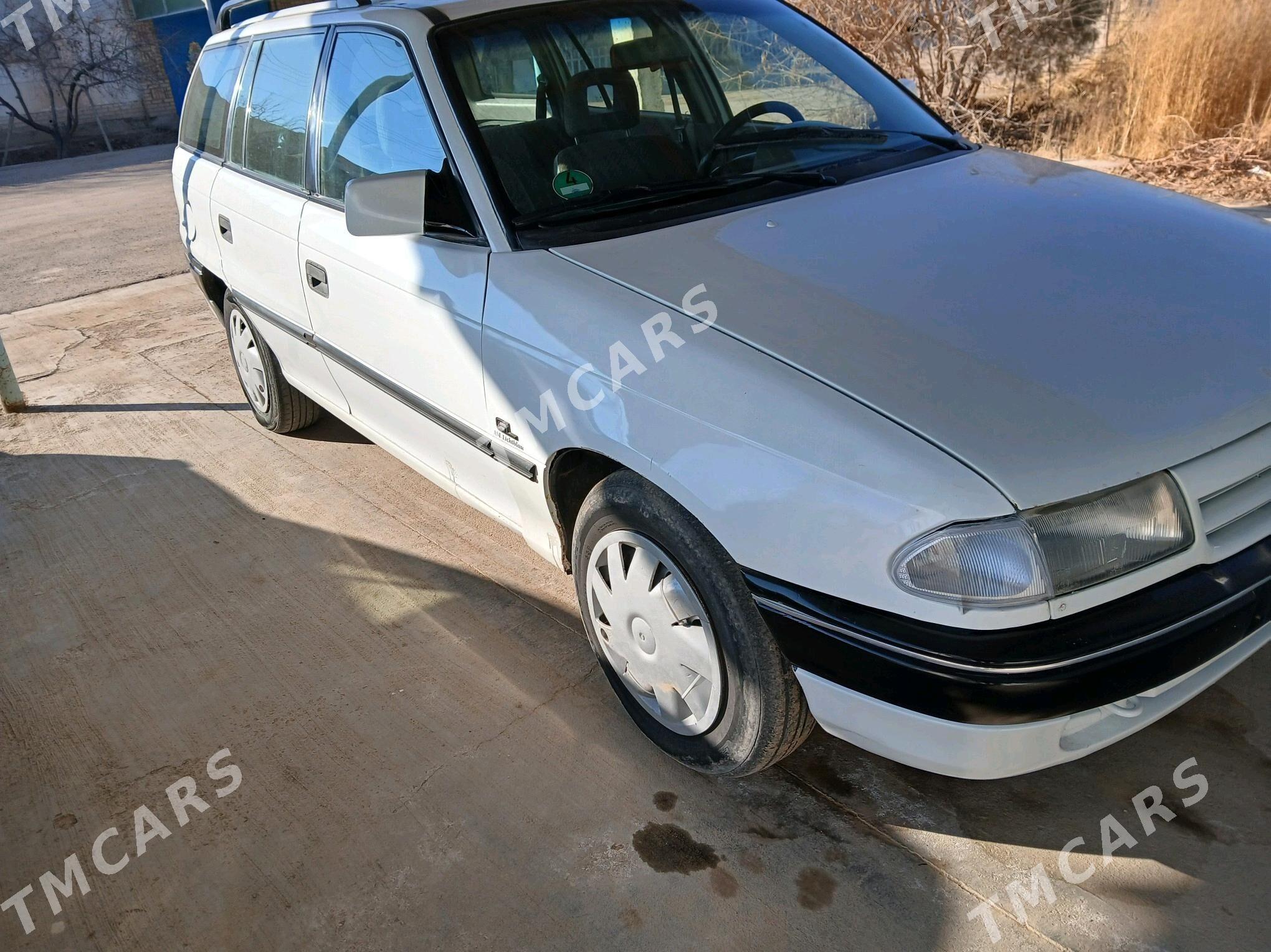 Opel Astra 1993 - 36 000 TMT - Gubadag - img 5