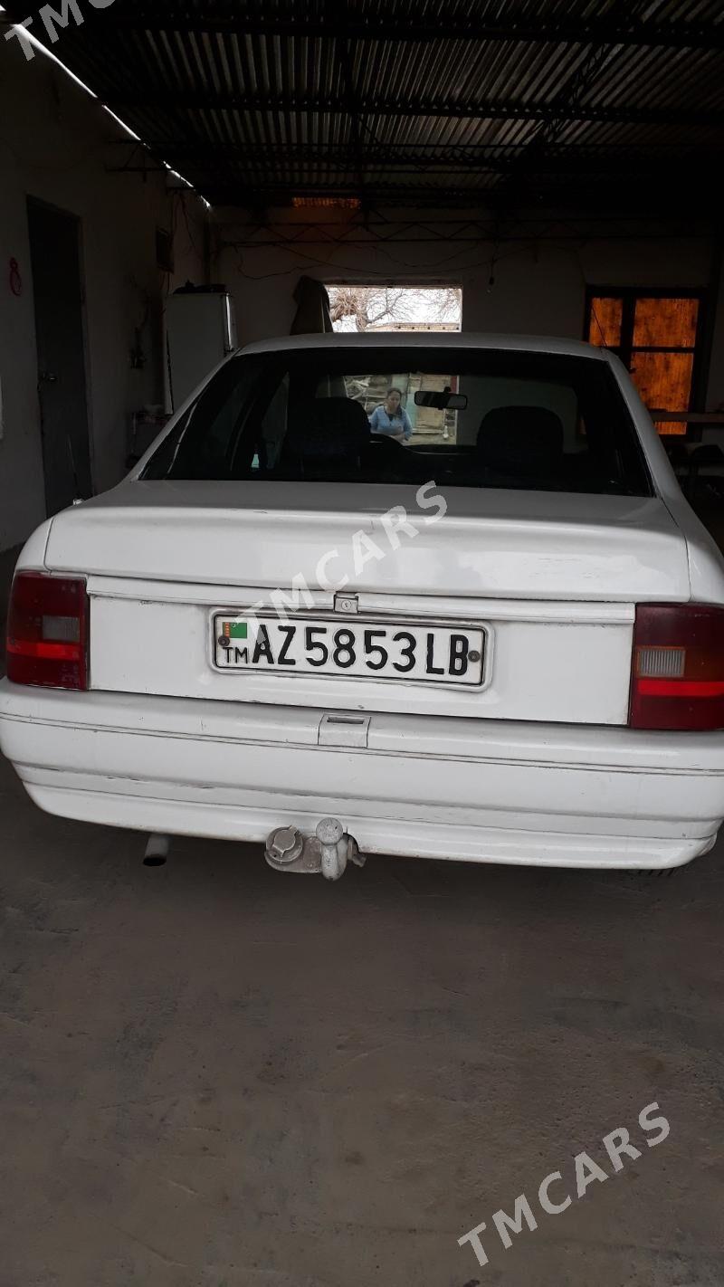 Opel Vectra 1991 - 20 000 TMT - Чарджоу - img 3