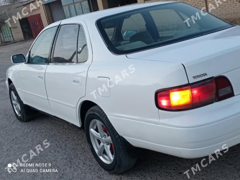 Toyota Camry 1996 - 80 000 TMT - Halaç - img 2