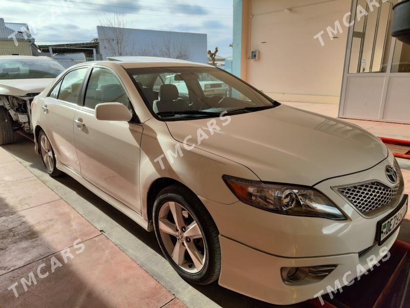 Toyota Camry 2011 - 230 000 TMT - Мары - img 2