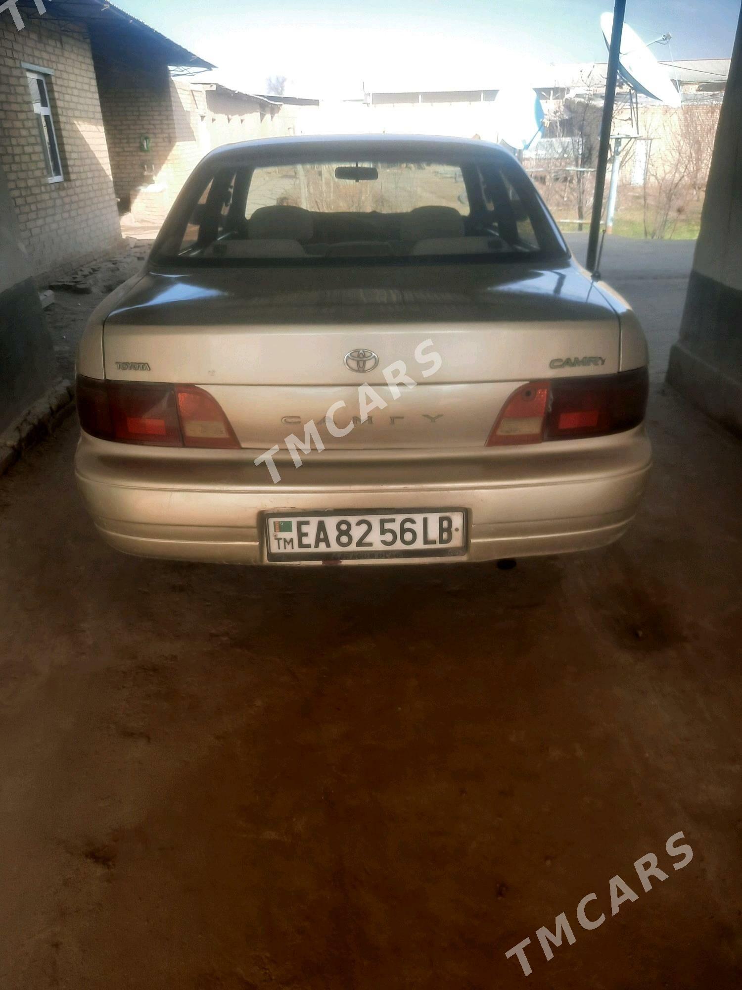 Toyota Camry 1994 - 70 000 TMT - Halaç - img 2