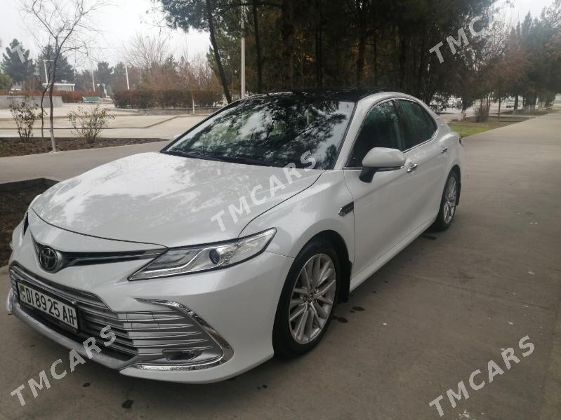 Toyota Camry 2019 - 328 000 TMT - Бедев - img 4