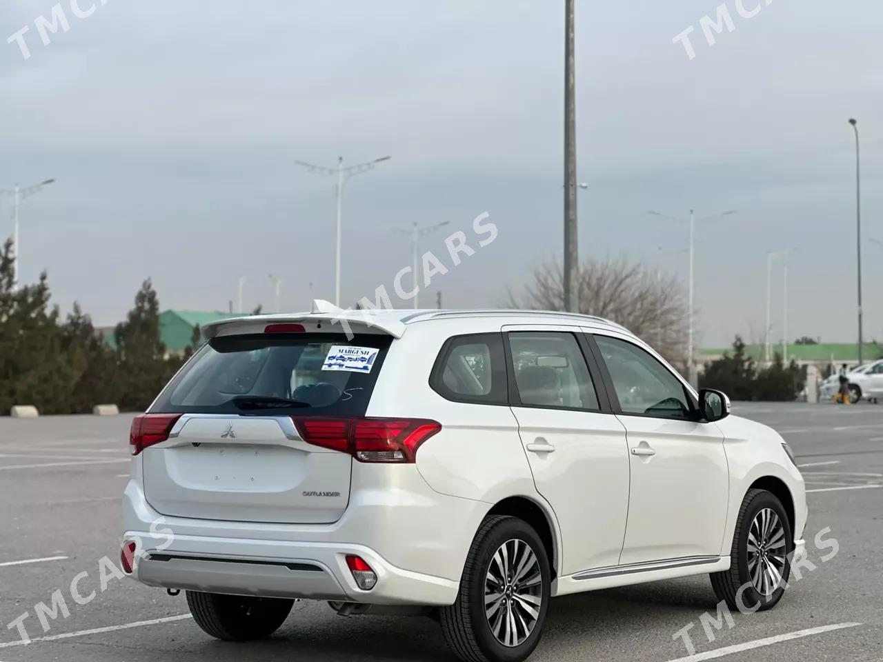 Mitsubishi Outlander 2022 - 315 000 TMT - Aşgabat - img 4