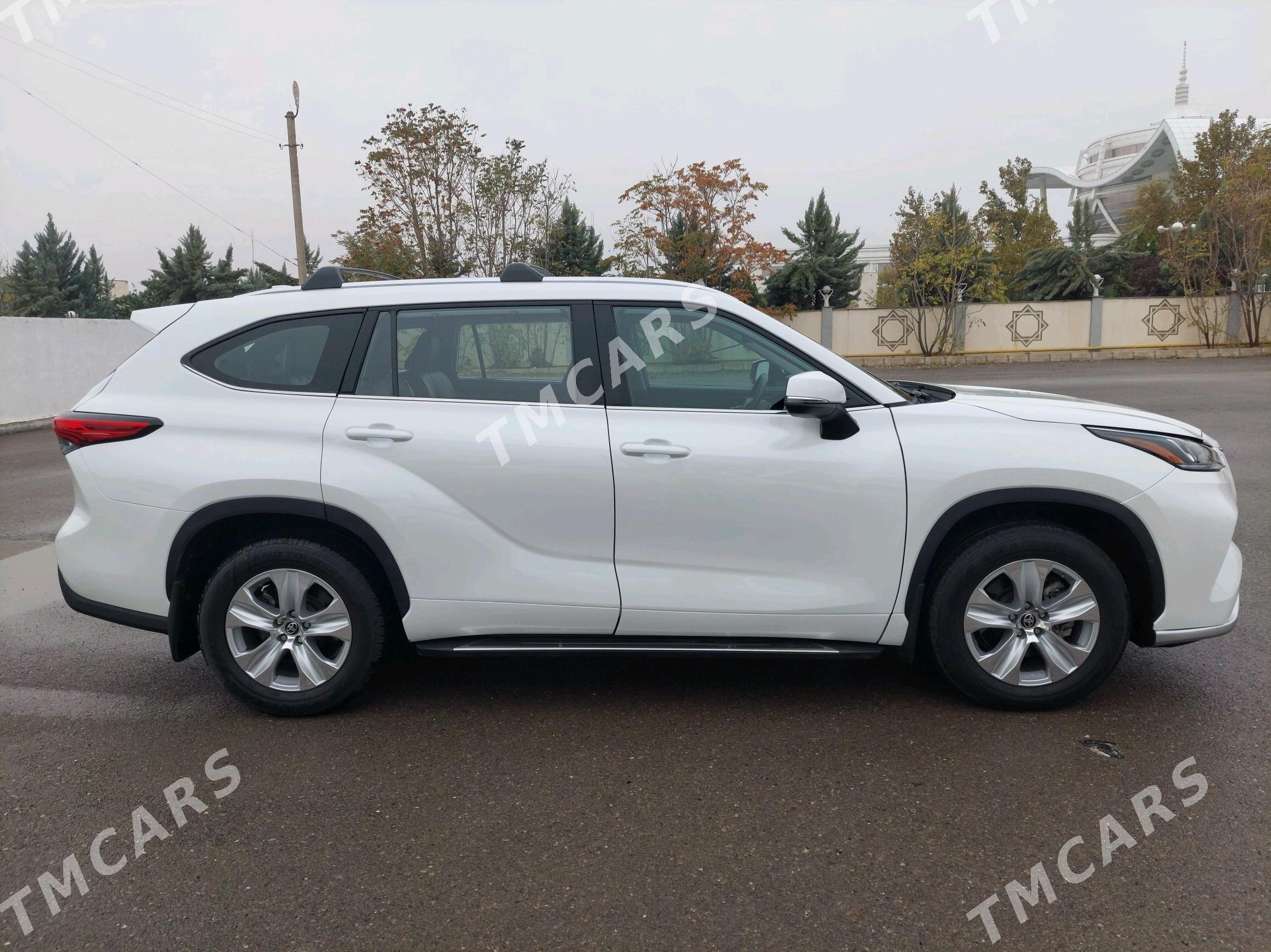 Toyota Highlander 2021 - 525 000 TMT - Aşgabat - img 4