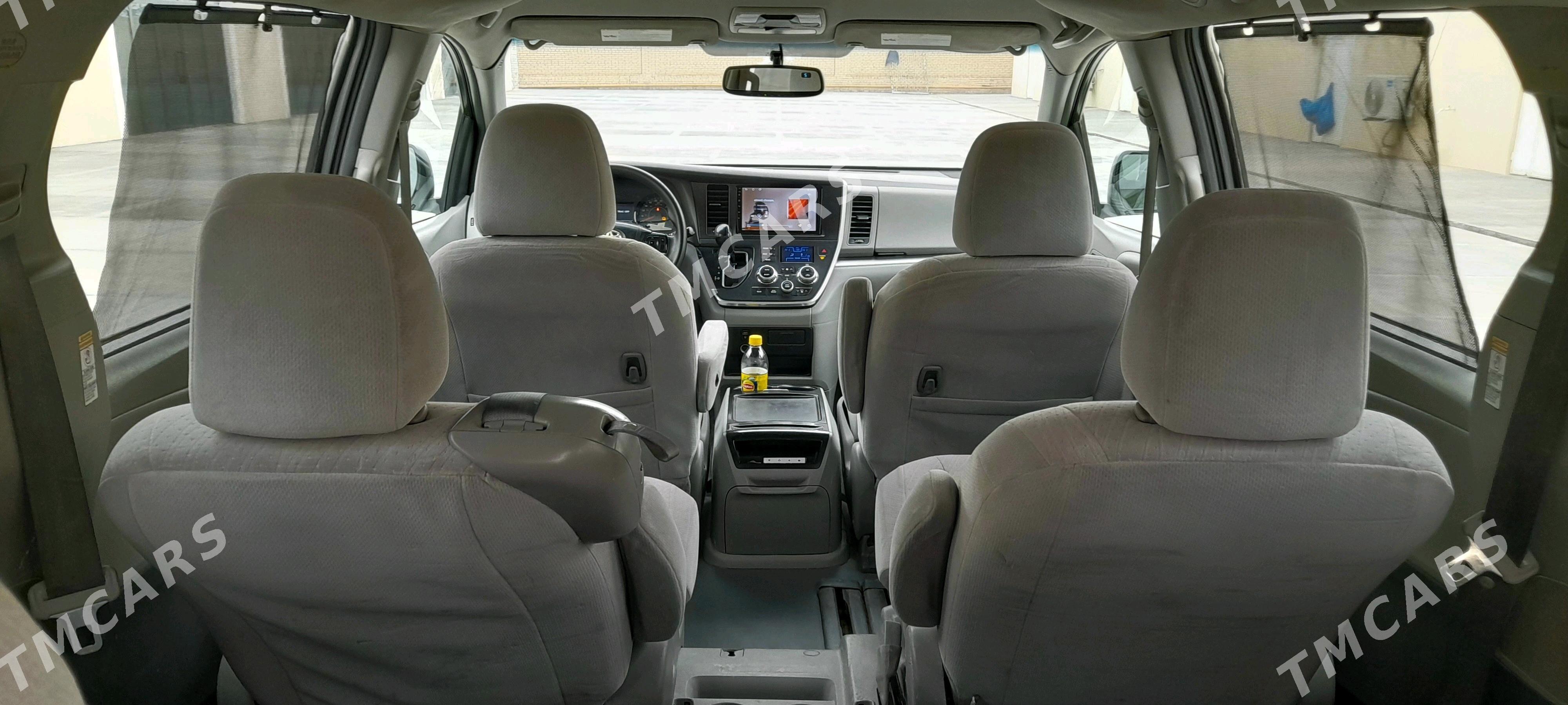 Toyota Sienna 2016 - 290 000 TMT - Baýramaly - img 8