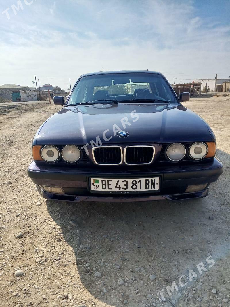 BMW 525 1990 - 50 000 TMT - Этрек - img 3