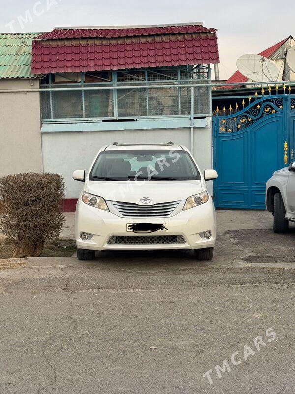 Toyota Sienna 2016 - 350 000 TMT - Aşgabat - img 4