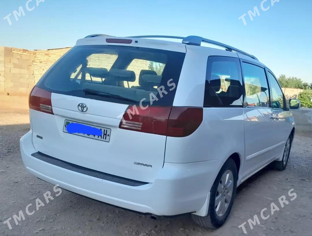 Toyota Sienna 2004 - 160 000 TMT - Теджен - img 2