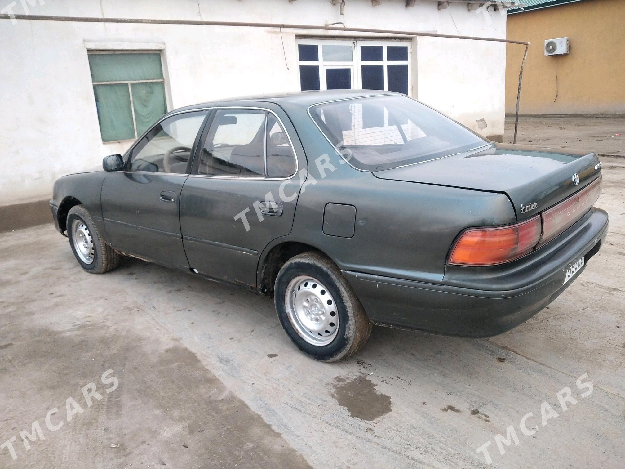 Toyota Camry 1991 - 42 000 TMT - Кёнеургенч - img 3