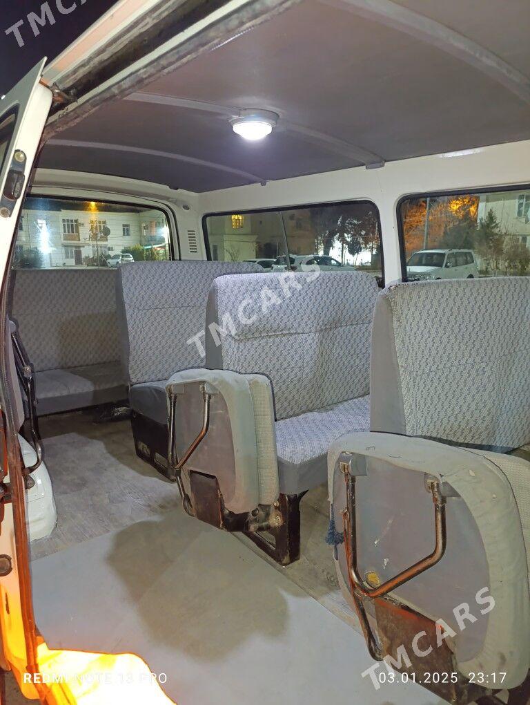 Toyota Hiace 2004 - 164 999 TMT - Ким район - img 9