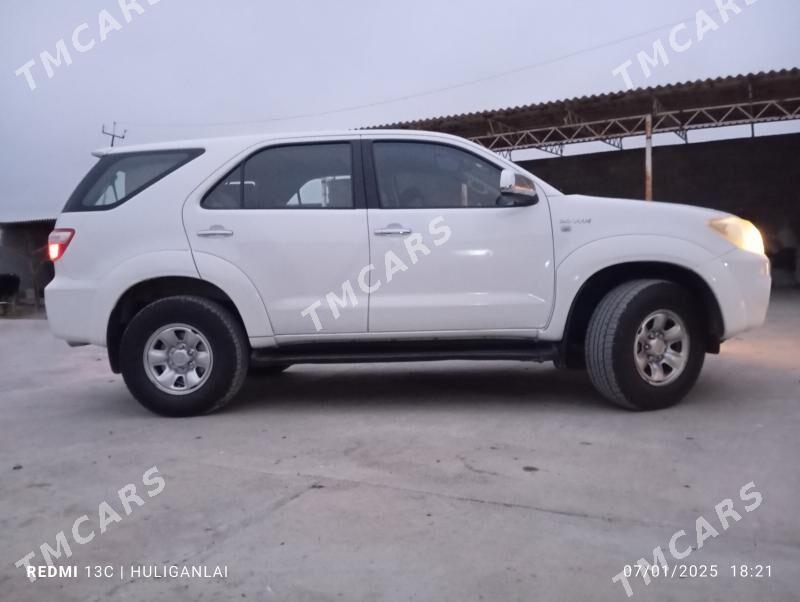 Toyota Fortuner 2012 - 280 000 TMT - Bäherden - img 4