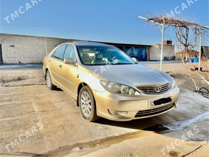 Toyota Camry 2003 - 180 000 TMT - Векильбазар - img 2