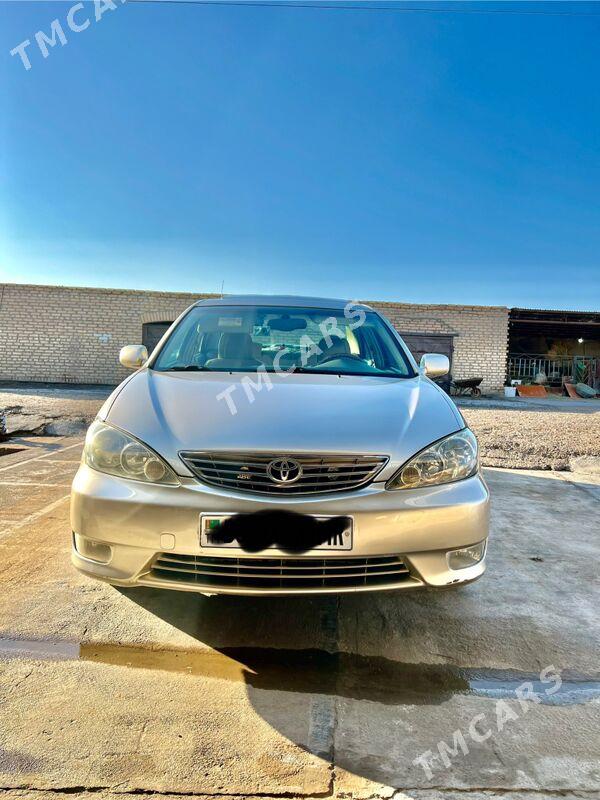 Toyota Camry 2003 - 180 000 TMT - Векильбазар - img 4